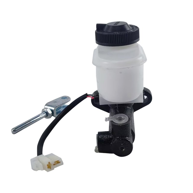 New Forklift Spare Parts Master Cylinder for FD20-25(F18B) OEM 91346-40300/91346-30300/91346-20300
