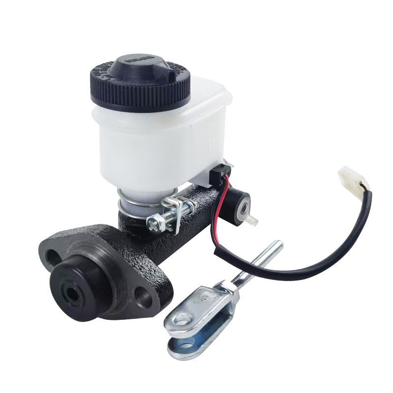 New Forklift Spare Parts Master Cylinder for FD20-25(F18B) OEM 91346-40300/91346-30300/91346-20300