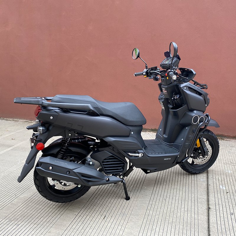 Hot Selling EPA DOT Certified 150CC 200CC Gasoline Scooters Comfortable Air Cooled Tank MP3 Speaker EFI System Automatic