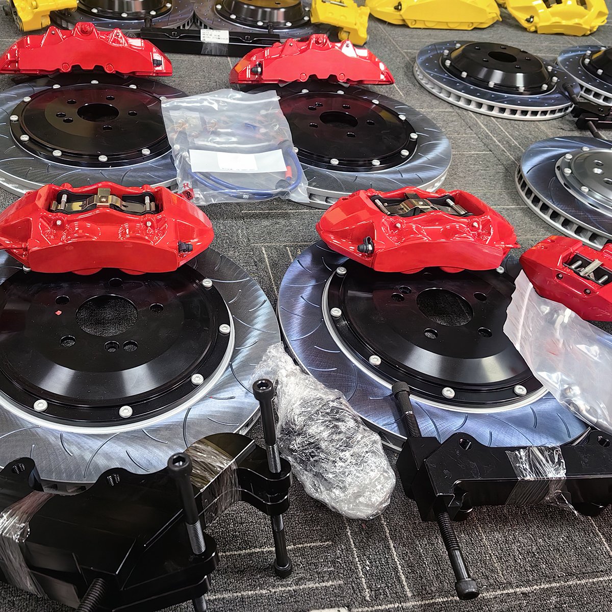 Upgrade Front Wheel 8 piston Brake Calipers Rear Wheel 4 Pot Brake Caliper Big Brake Kit 380 mm for BMW Series 18-21 Inch Wheels