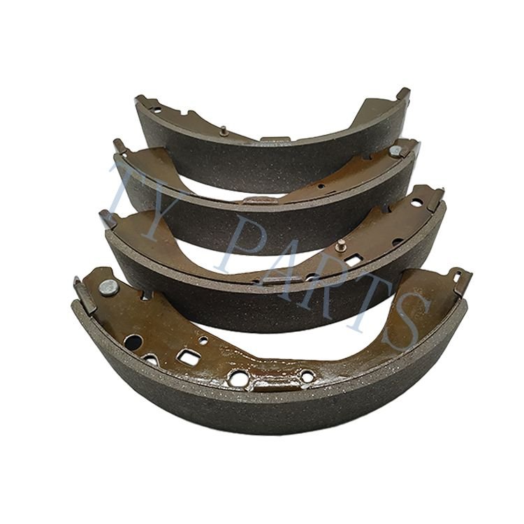 Car Parts Brake Drum Brake Wheel Backing Plate Brake Shoe Lining 04495-35250 for 2TR 2KD