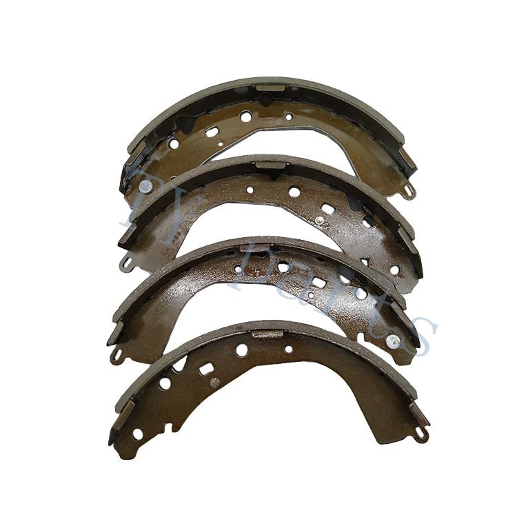 Car Parts Brake Drum Brake Wheel Backing Plate Brake Shoe Lining 04495-35250 for 2TR 2KD