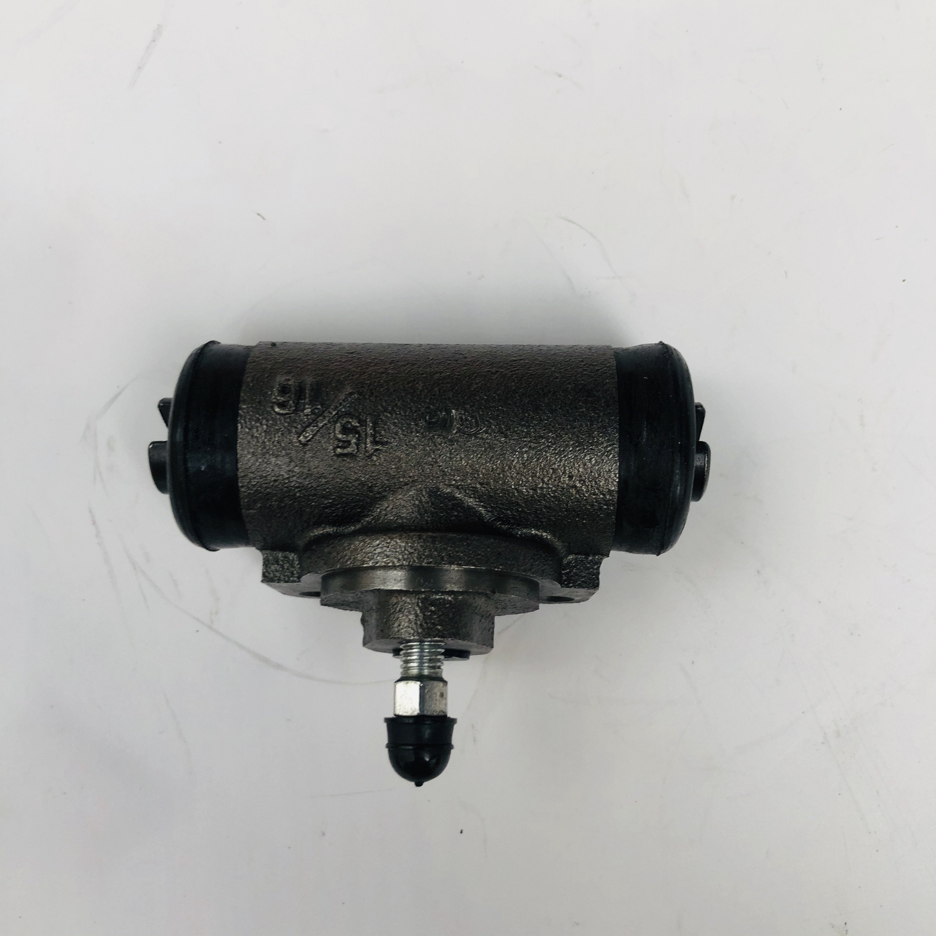 High Quality Brake Wheel Cylinder for FORD RANGER2.2 3.2 MAZDA BT-50 UR58-26-610 UH71-26-710