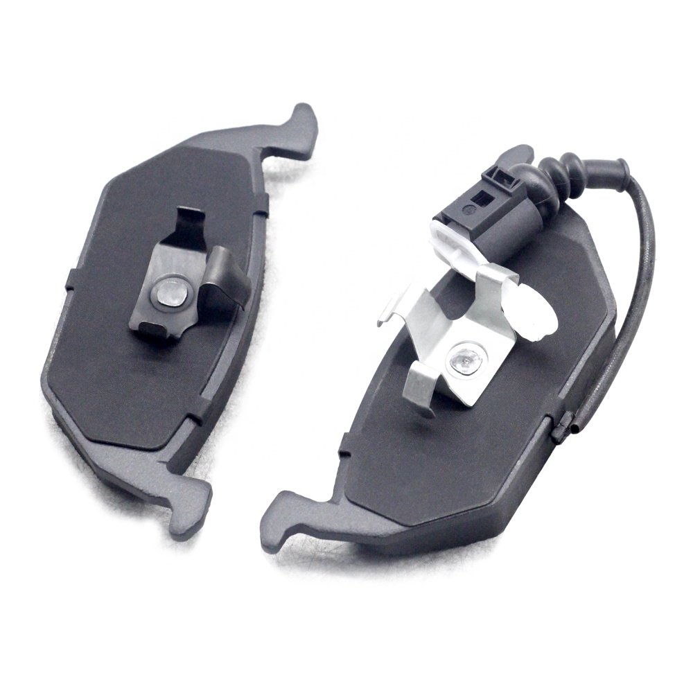 Cheap Price 1J0698151G D768 Auto Front Brake Pads for Volkswagen Golf VW Polo Audi A1 Beetle Jetta FRV Brilliance