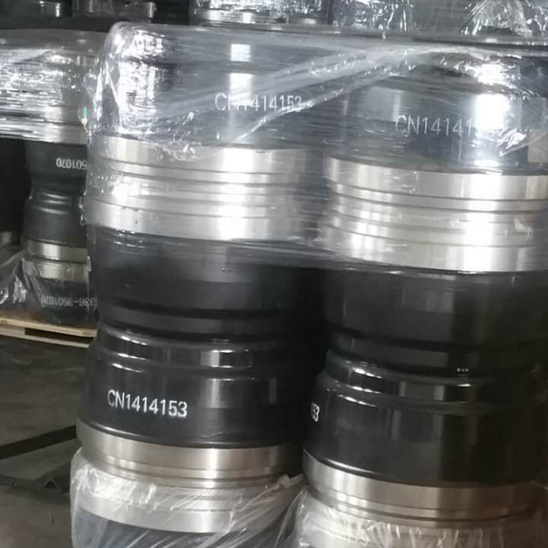 On Heavy Duty Semi Truck Trailer Parts Braking System Brake Drums