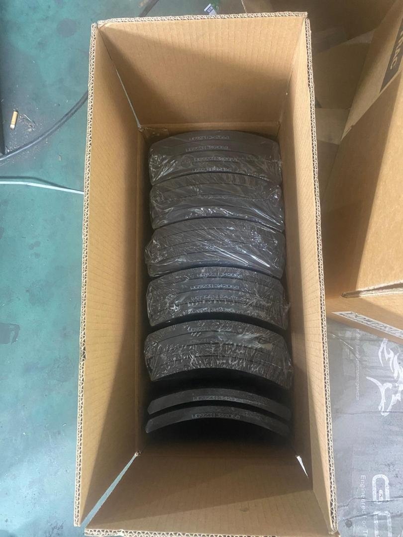 GOOD Price Truck Brake Linings Ceramic Friction Pad 44066-9Z00B for NISSAN QUESTER JAC K7 WITH 6*24 8*24 6*20 RIVET