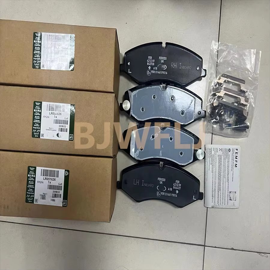 High Quality Wholesale R134700 LR051626 Front Brake Pads Lr051626, for Land Rover Range Sport 14-15 Range 13-15