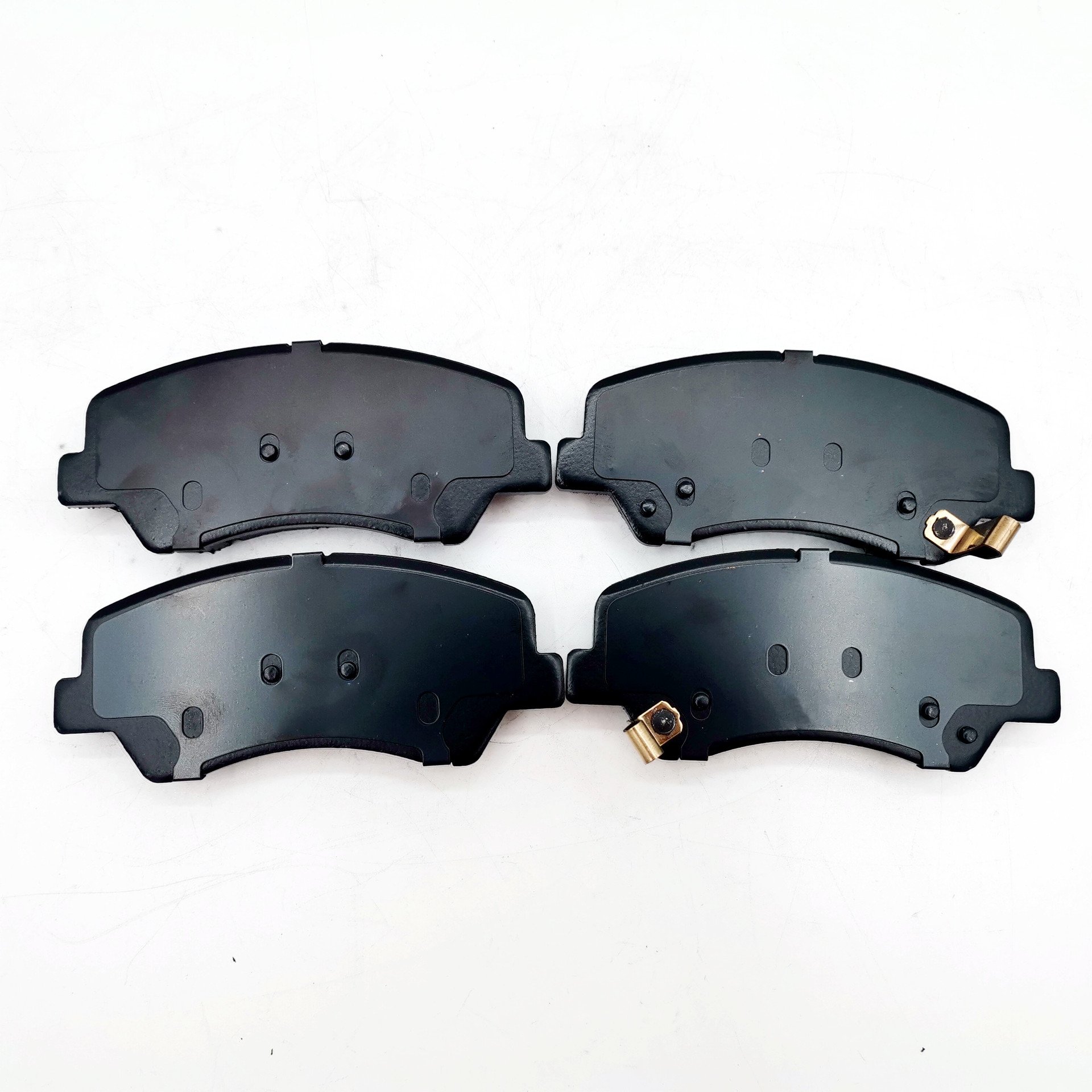 Brake Systems Spare Parts OE 4605A730 Pajero Ceramic Brake Pads for Mitsubishi Disc Front Brake Pads D530