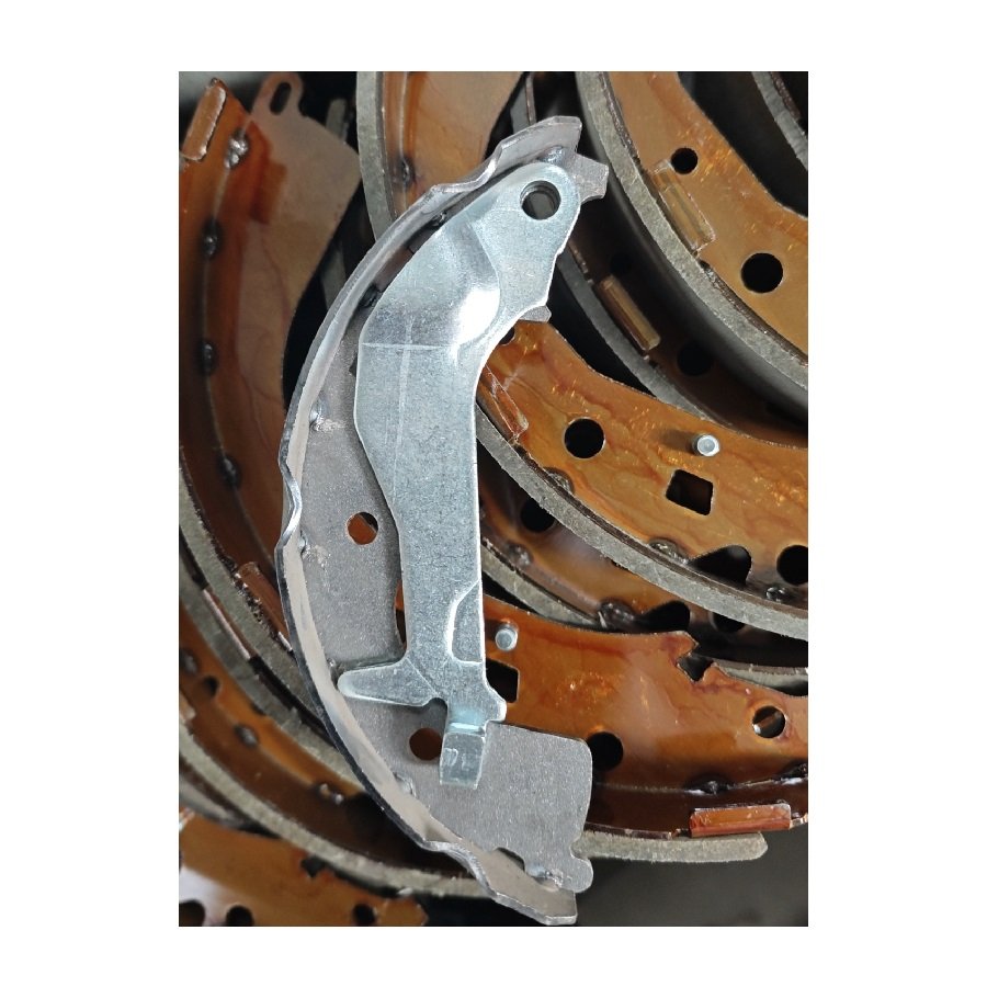 Good Quality Low Price Car Brake Shoe for Suzuki Carry Every Transformer Van K6A Da64V DA64W K9973 With Adjuster