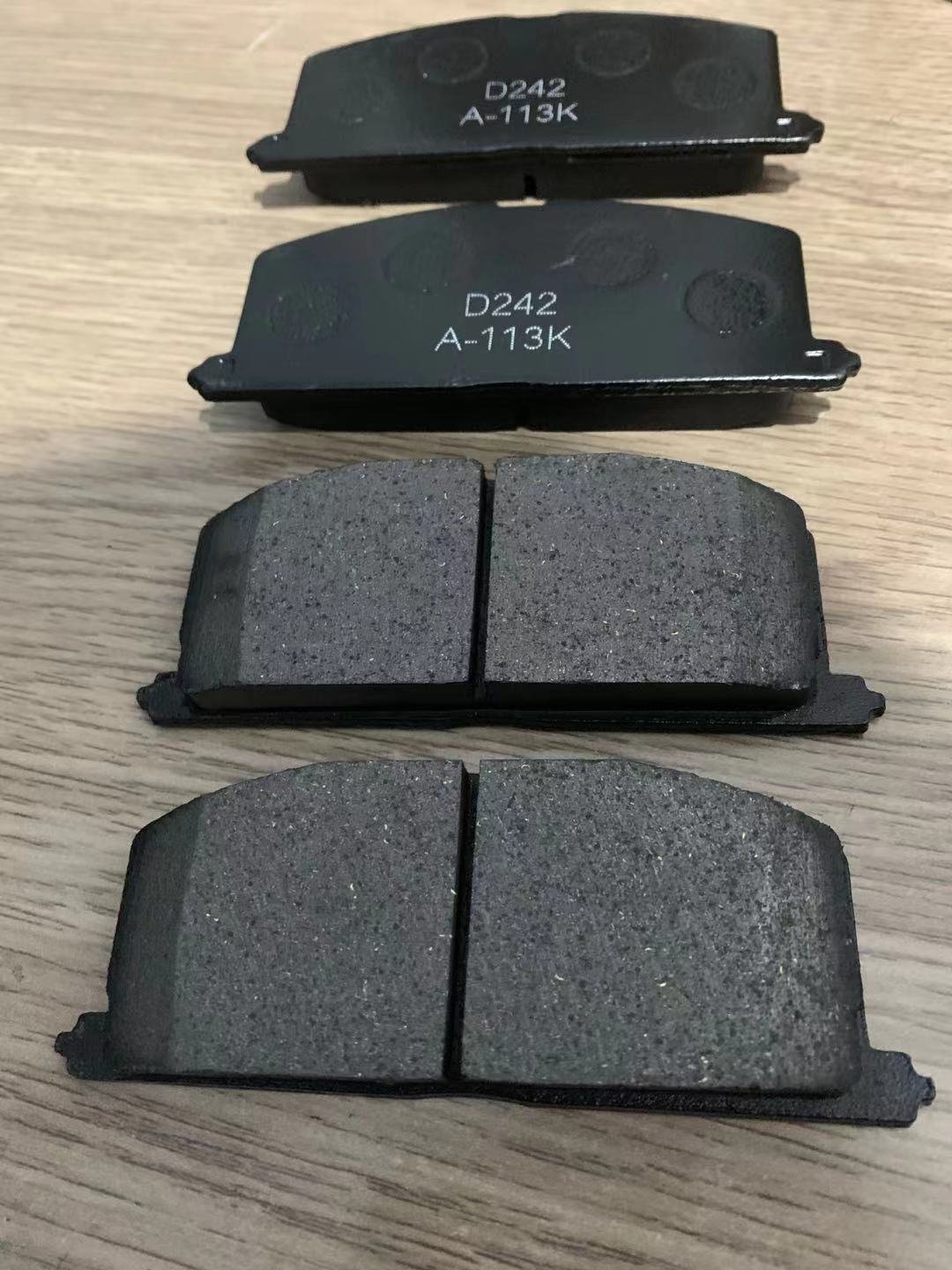 OEM Brake Disc and Brake Pad Car Front Ceramic Brake Pads for Nissan Tiida