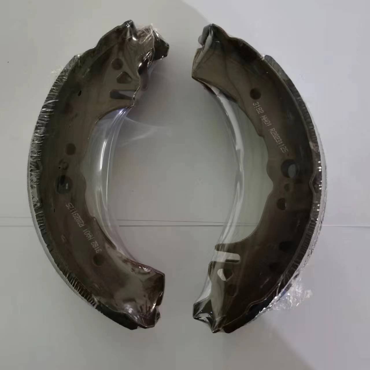 Direct Sales of S754 04495-59010 Brake Shoes Reasonable Price Brake Shoes