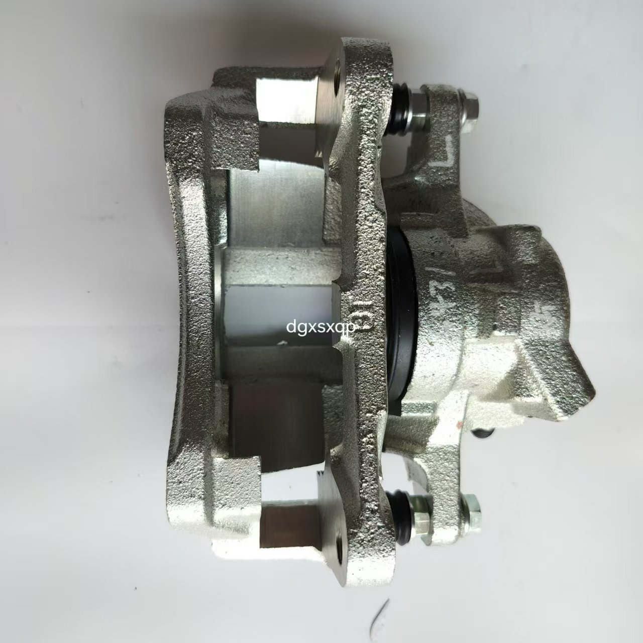 Wuling Glory 6407 Auto Front Brake Caliper Front Pump Super Wear-resistant to Reduce Braking Noise