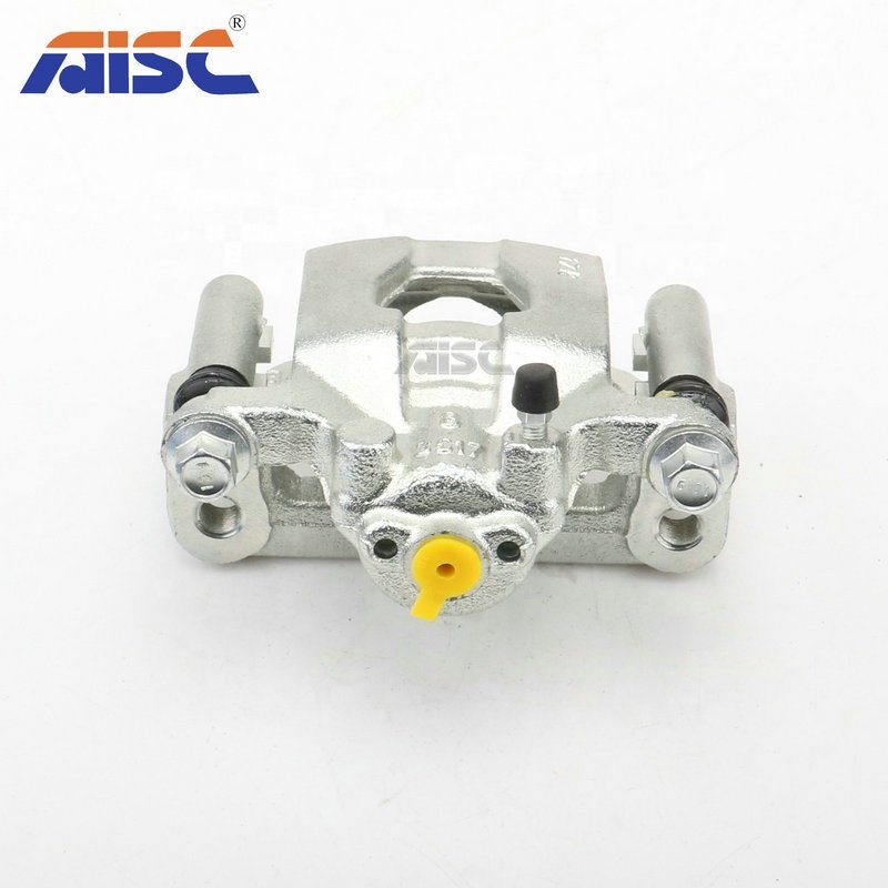 AISC Brake Caliper 44011-EM11A for Tiida C11 C12 Qashqai J10 Brake Part Slave B.S.C. Wheel Cylinder 44011EM11A Auto Parts