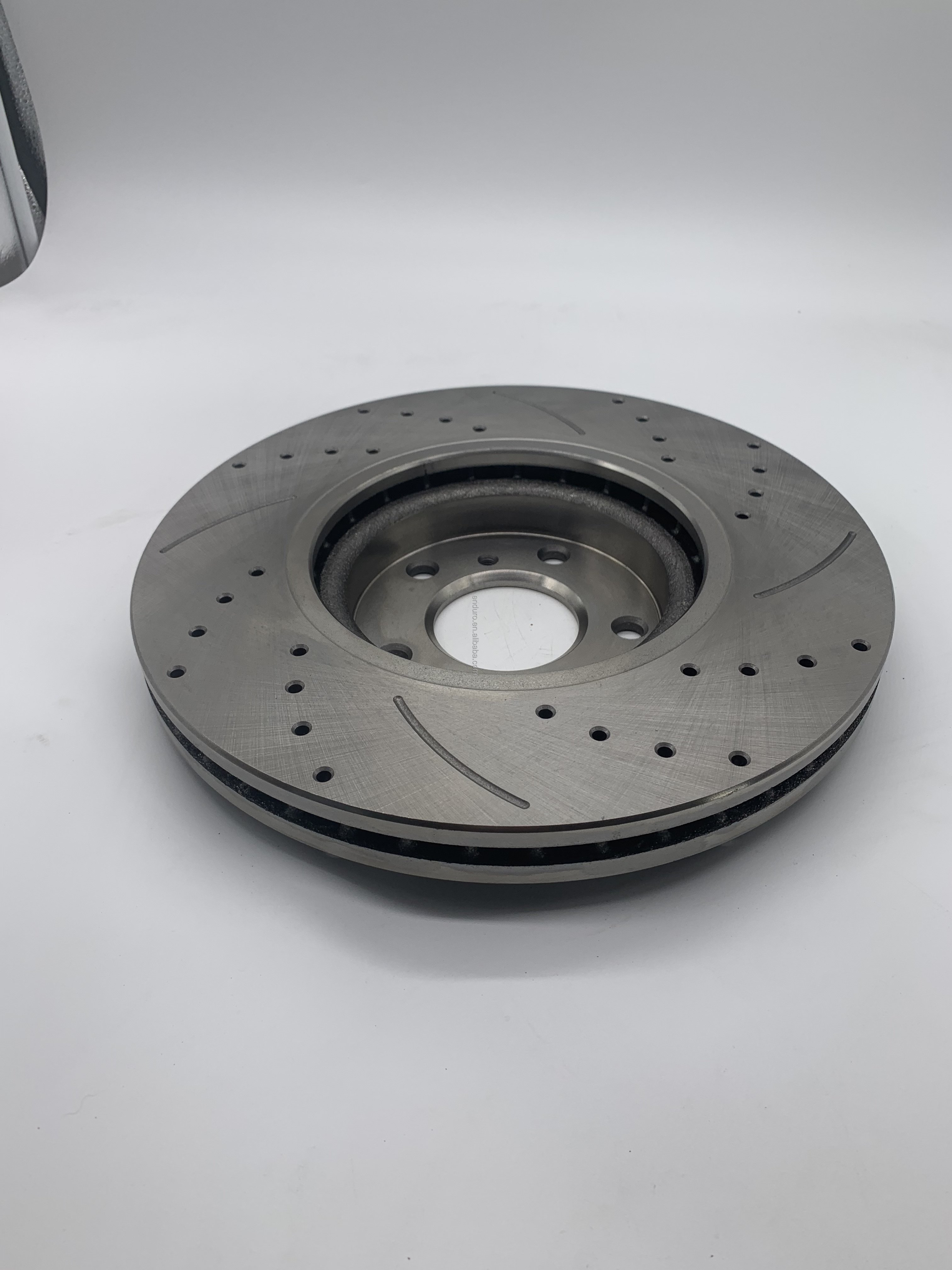 New Auto Part Brake Disc Assembly for Japan Used Cars for Models CLA A5 A7 Q7 A4 Manufactured by Isuzu and Mazda