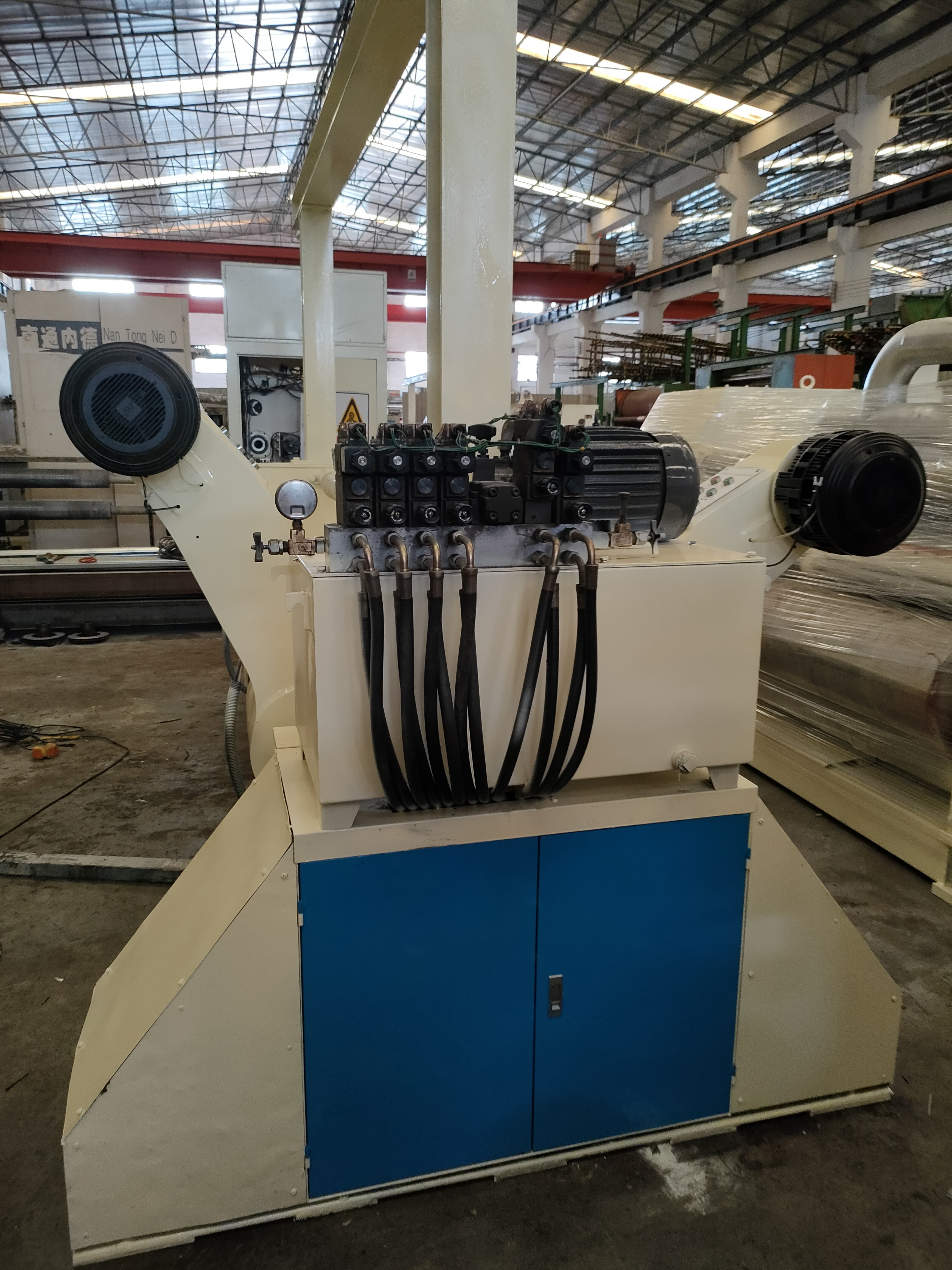 Second-hand Refurbished Cardboard Carton Box Making Machine Hydraulic Shaftless Holder Machine