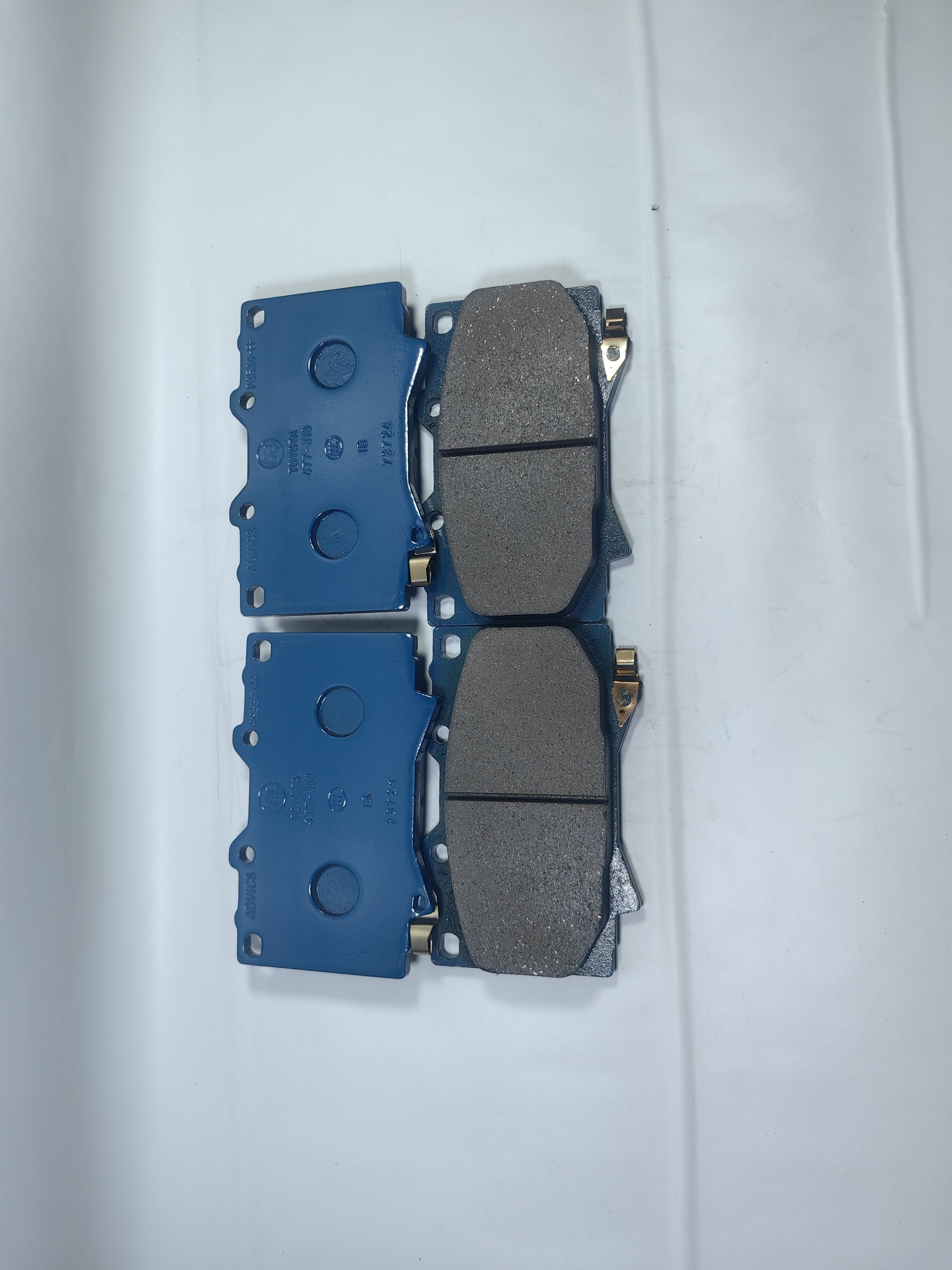 04465 -60120 04465-60140 04465-60220 / Prado Land Cruiser Land Cruiser Original High Quality Front Brake Pads. Prado.