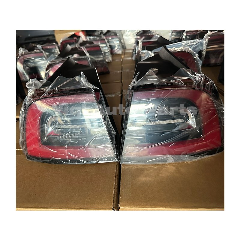 New 1502087-00-D Rear LED Tail Lamp Clear Lens Brake Park Stop Light Car Body Kit for Tesla Model Y