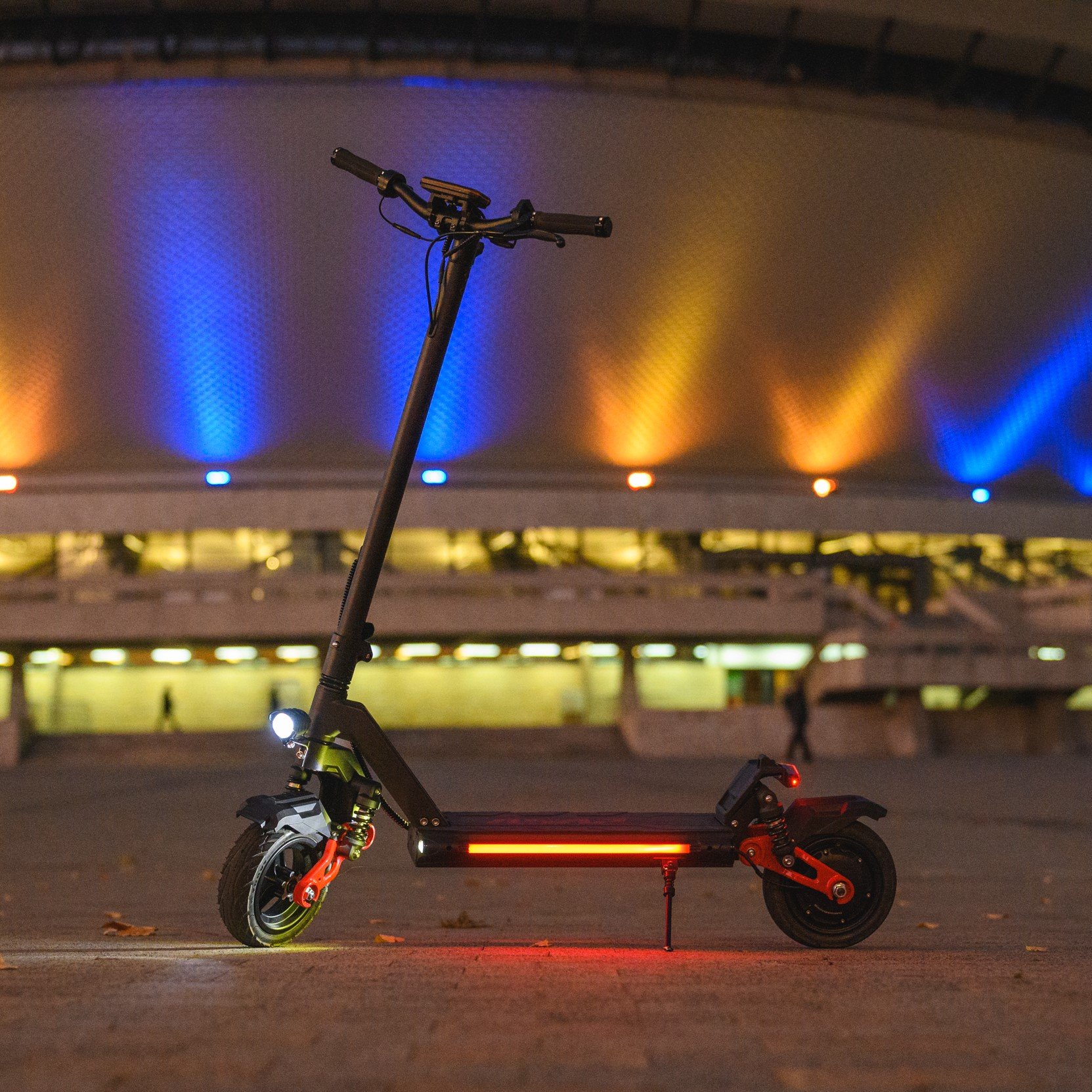 2024 Colored Light Design E-scooter US Warehouse Fast Delivery Electric Adult Scooter