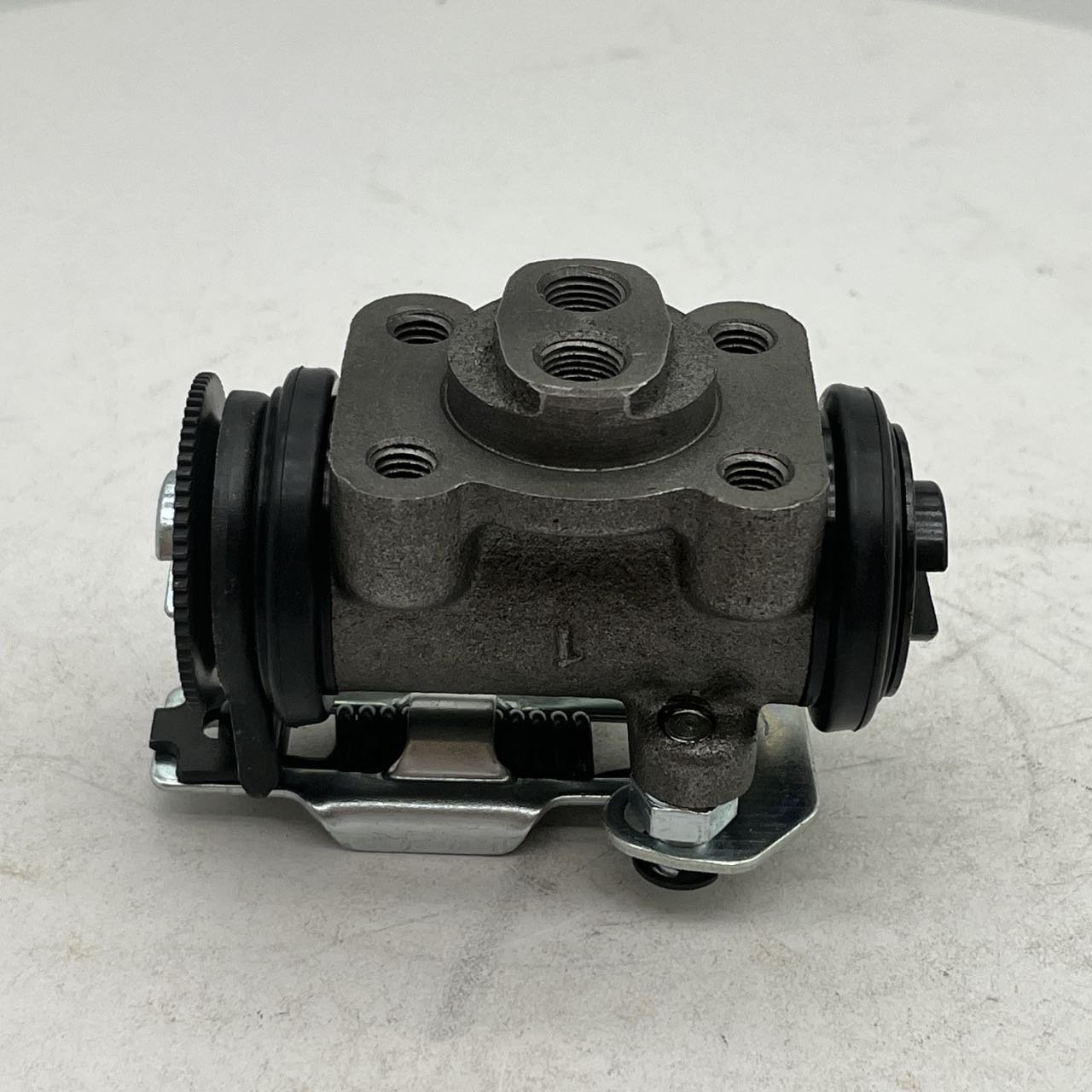 High Quality Brake Wheel Cylinder for MITSUBISHI OE MC895051