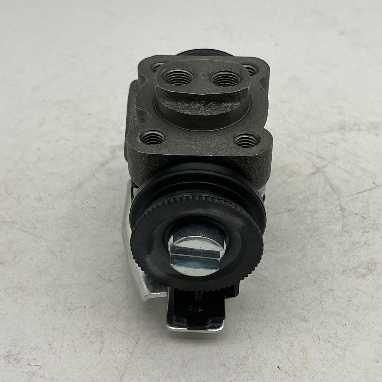 High Quality Brake Wheel Cylinder for MITSUBISHI OE MC895051