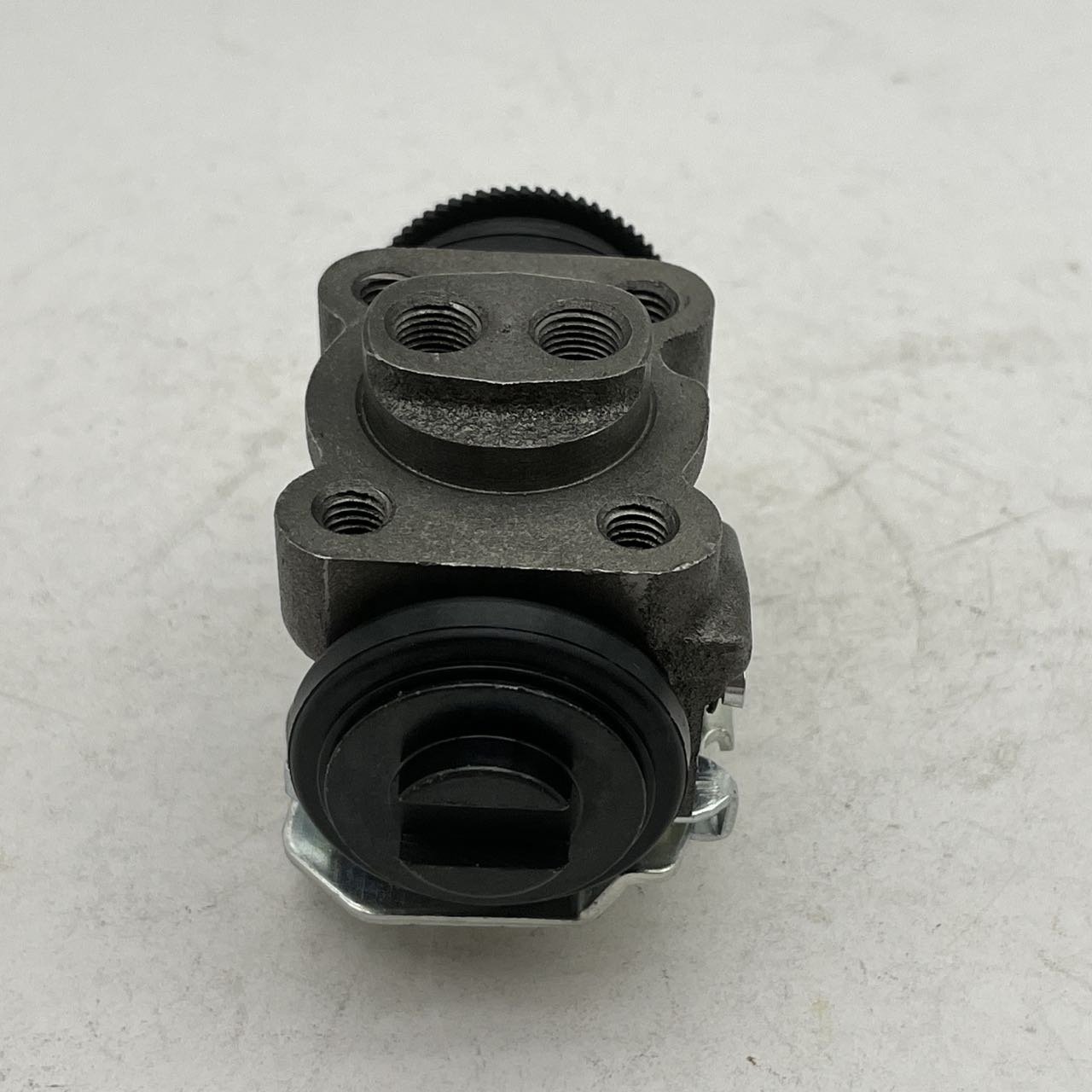 High Quality Brake Wheel Cylinder for MITSUBISHI OE MC895051