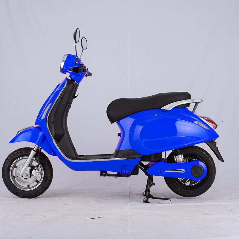 High-speed 60V LED Digital Electric Scooter Adult Electric Tricycle Travel Racing Motorcycle Tricycle Electric 3 Wheel 2 Set