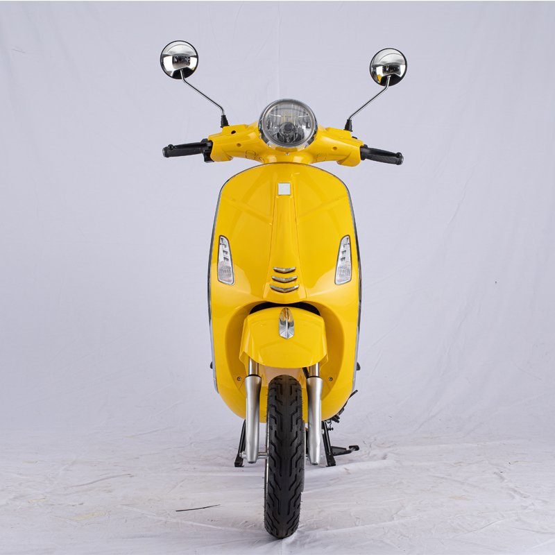 High-speed 60V LED Digital Electric Scooter Adult Electric Tricycle Travel Racing Motorcycle Tricycle Electric 3 Wheel 2 Set