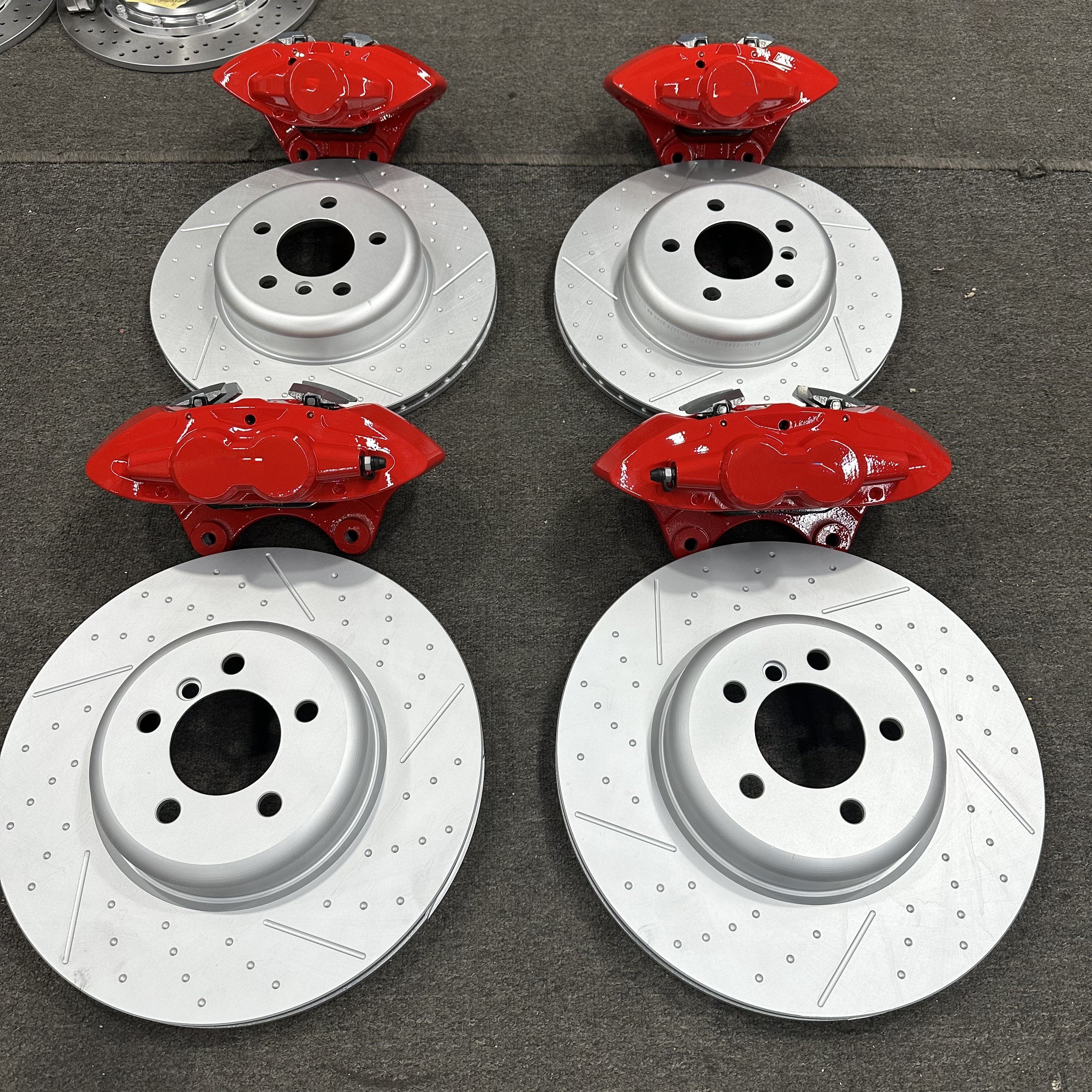 Factory Price Aluminum 4/6 Piston Front Wheel BMW Red Brake Caliper for BMW E46/F30/M5/M4/X5 F22 F20 F10 E92 E93 E90