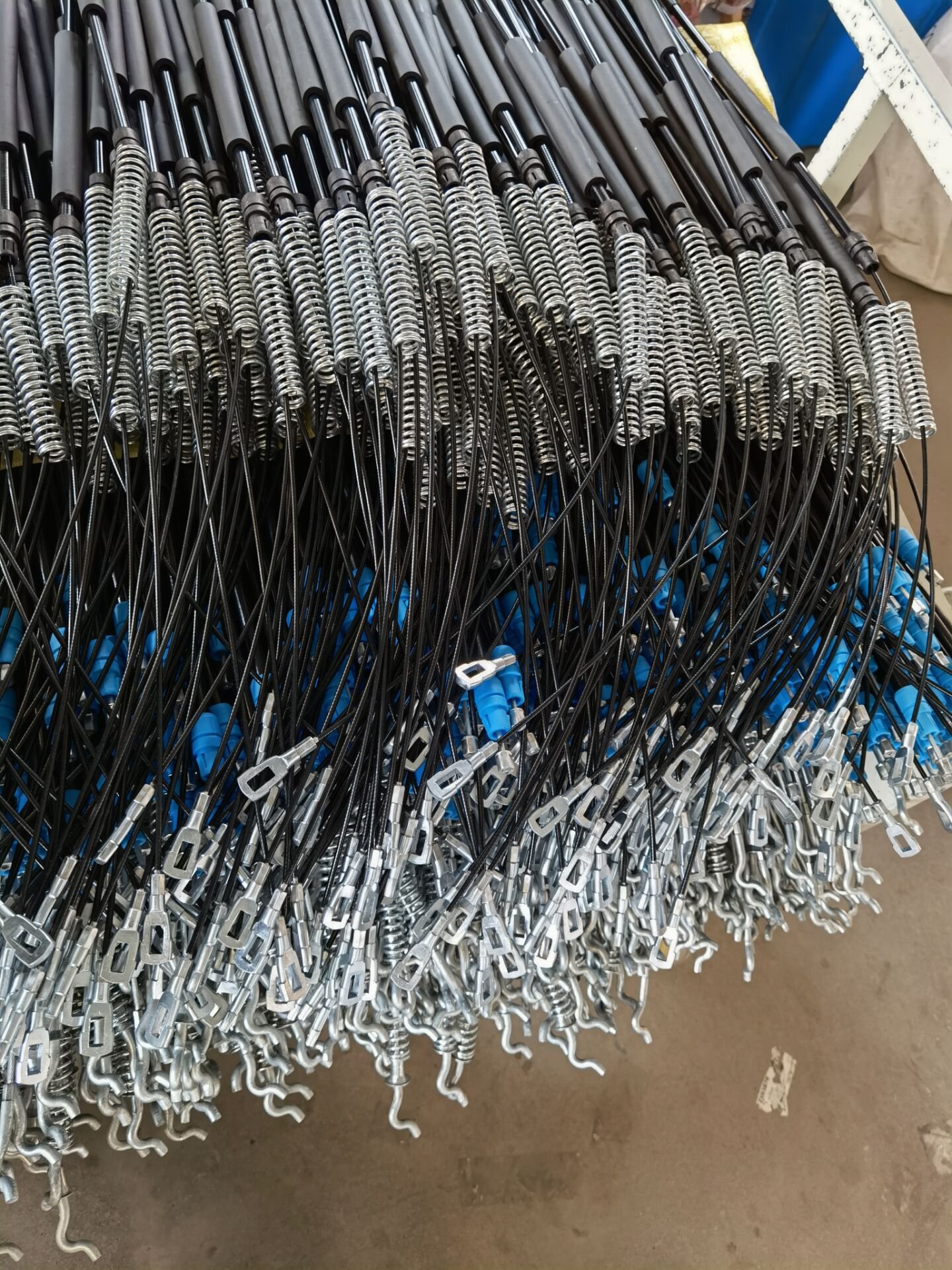 81326556278; 81326556249 USED for ACCELERATOR CABLE 81326556311, 81326556248