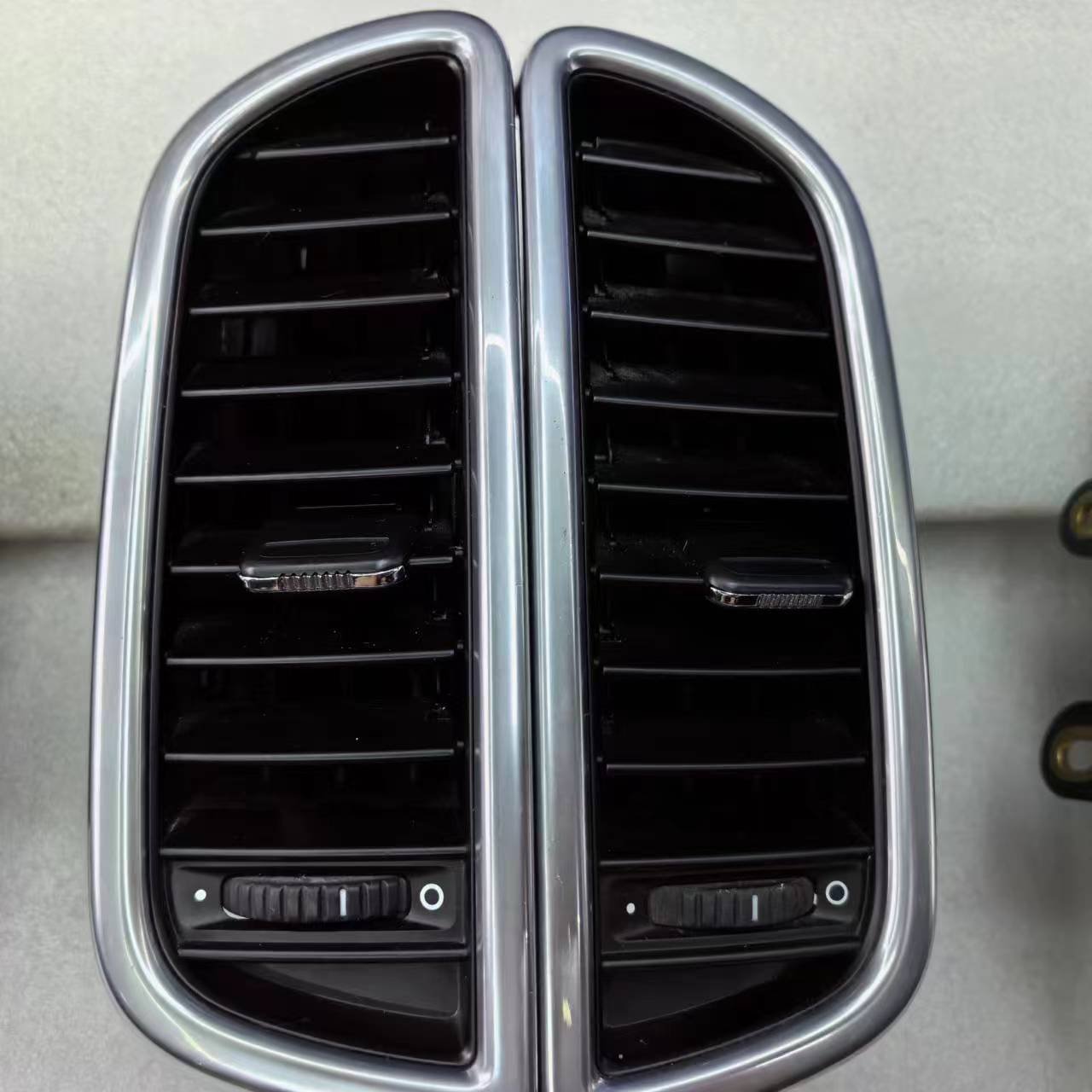 Pure Original Genuine air Vent for 2011~2016 Year Porsche Cayenne air Outlet air Conditioner