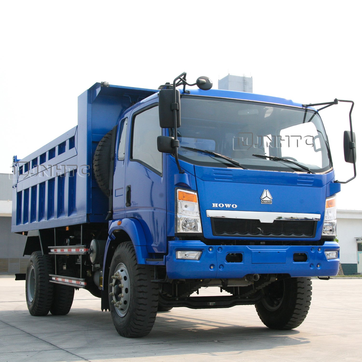 New Sinotruck 4x2 4x4 Mini Dumper Truck 5Ton 10Ton Light Truck Tipper for Sale