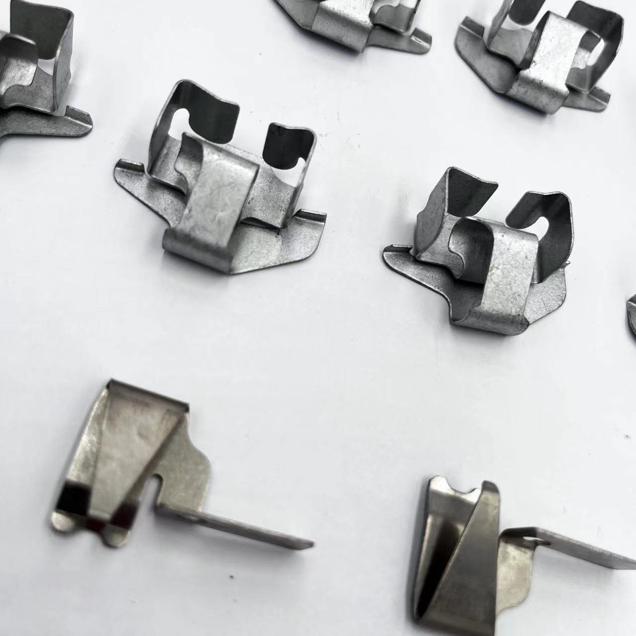 D1067 Brake Pad Accessories Fitting Kits Repair Kit Clips for FORD 5C3Z-2200-BA Disc Brake Repair Kit