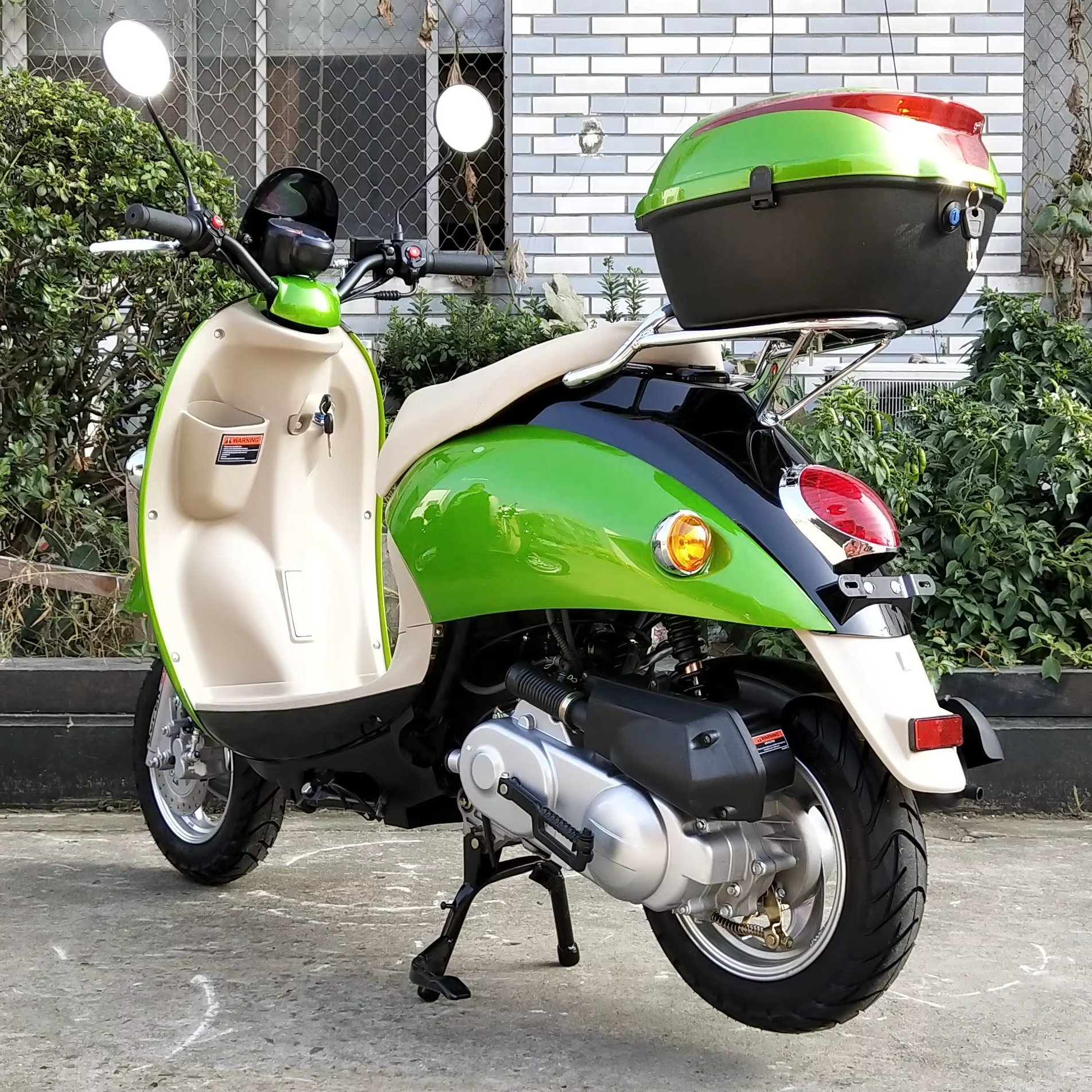 Hot Selling Electric Moped Bike with Pedals Factory Cheap Electric Scooter