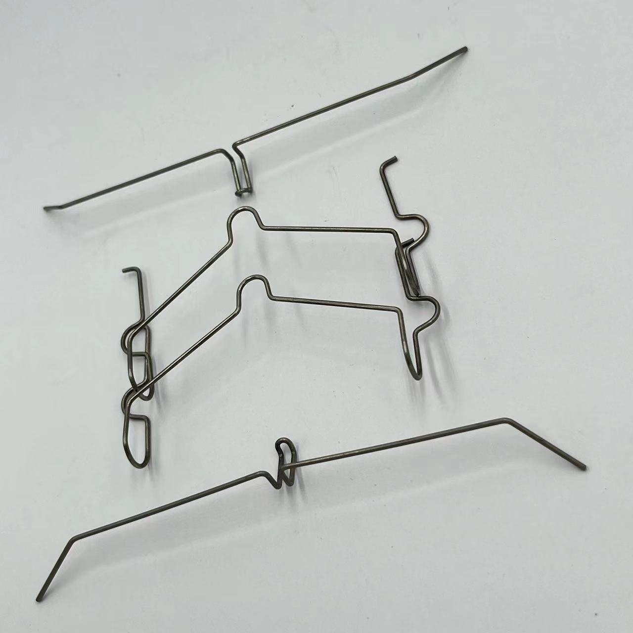 D1303 Auto Part Front Disc Brake Pad Holder Clip for Lexus 04465-60280