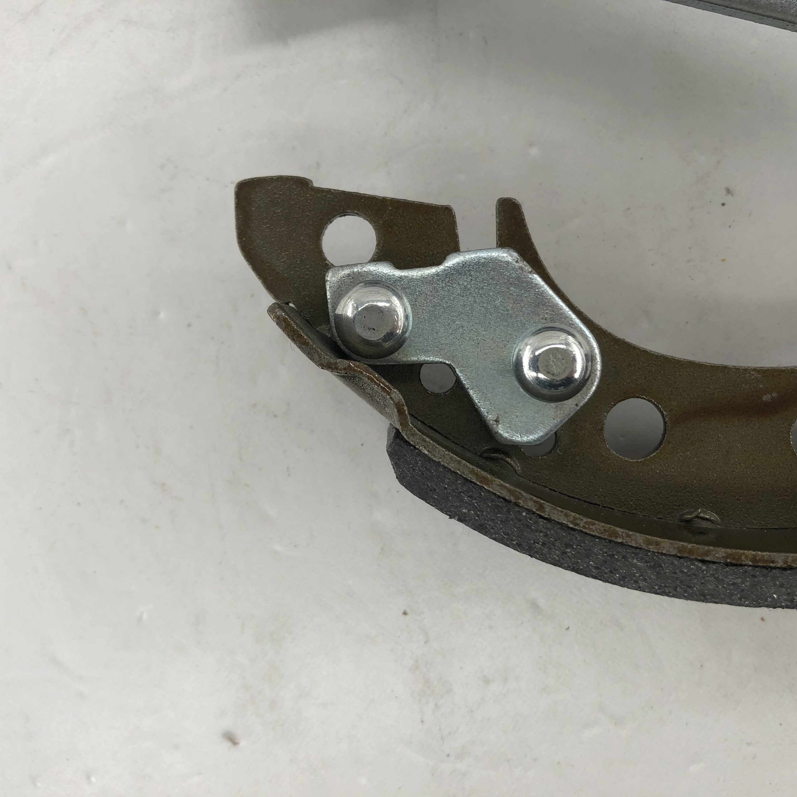 171 609 525 a GS8166 Antec Auto Brake System Parts Rear Axle Semi-metallic Brake Shoes FSB191