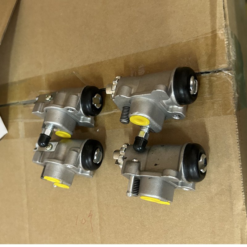 ATV Front Brake Hydraulic Pump for TRX400 Brake Wheel Cylinder Pump 45330-HN0-A01 45350-HN5-N01