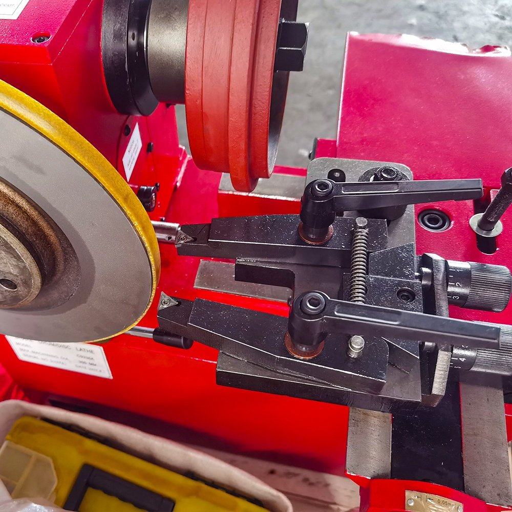 CE Certificate Brake Disc Drum Cutting Skimming Grinding Lathe Machine C9335A
