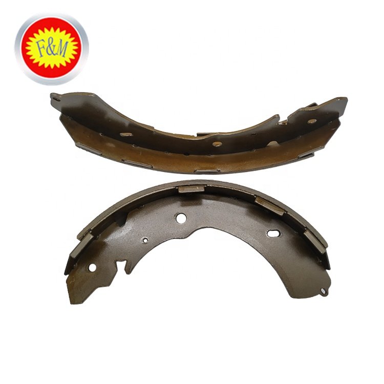 Auto Spare Parts OEM UHY4-26-38Z Shoe Brake For Car