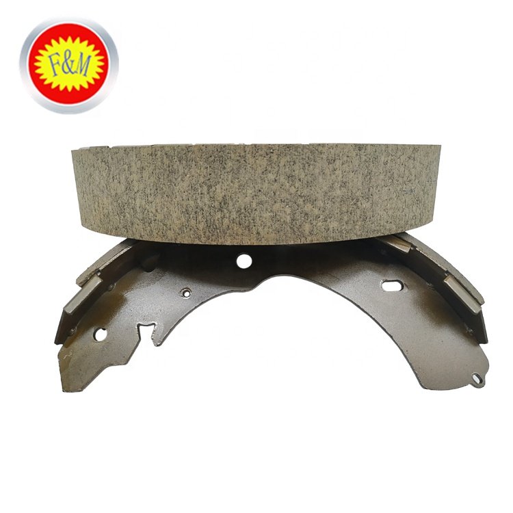 Auto Spare Parts OEM UHY4-26-38Z Shoe Brake For Car