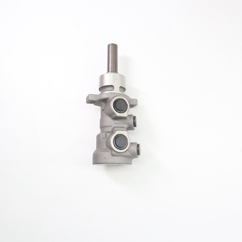 Master Brake Cylinder 4601.L2 4601L2 for Peugeot 307 Citroen C4 1.6/2.0-16v Car Brake Master Cylinder