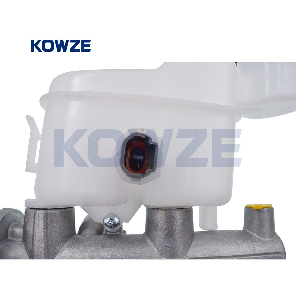 Auto Spare Parts Brake Master Cylinder Pump Assy for Toyota HILUX VIGO 47201-0K020