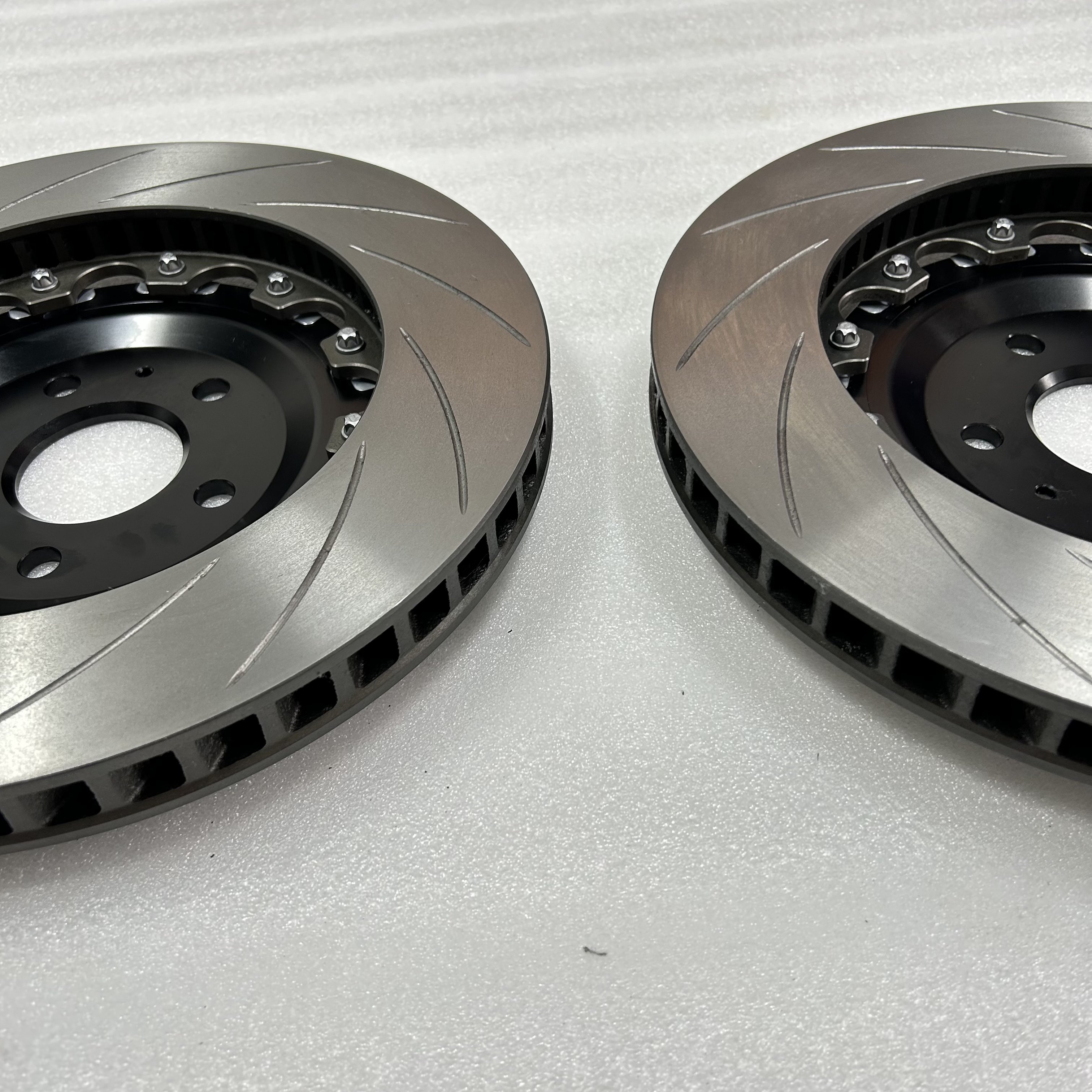 Alfa Quadrifoglio Large Floating Black Front Joint -362*32 Premium Brake Discs for Optimal Performance