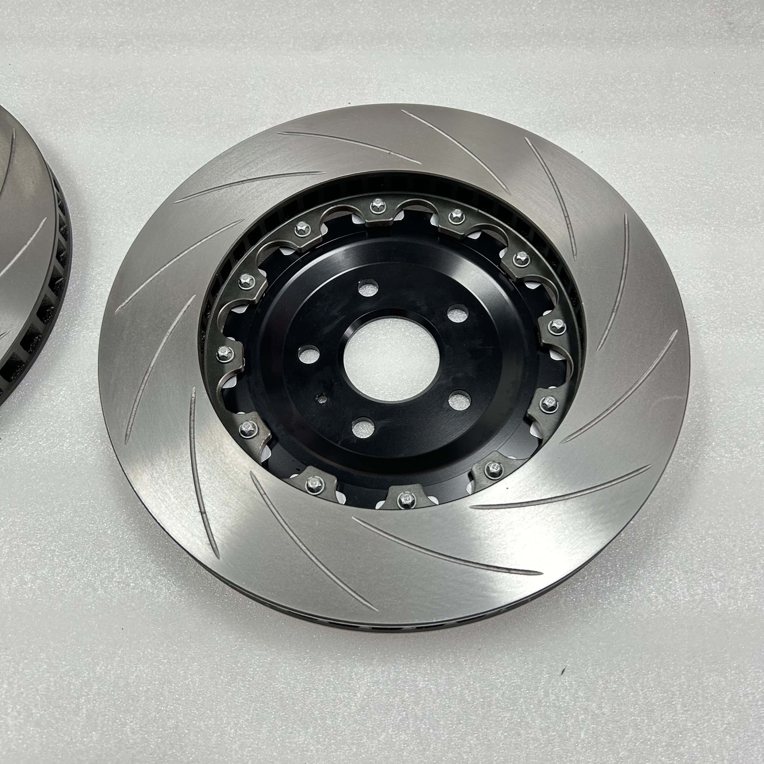 Alfa Quadrifoglio Large Floating Black Front Joint -362*32 Premium Brake Discs for Optimal Performance