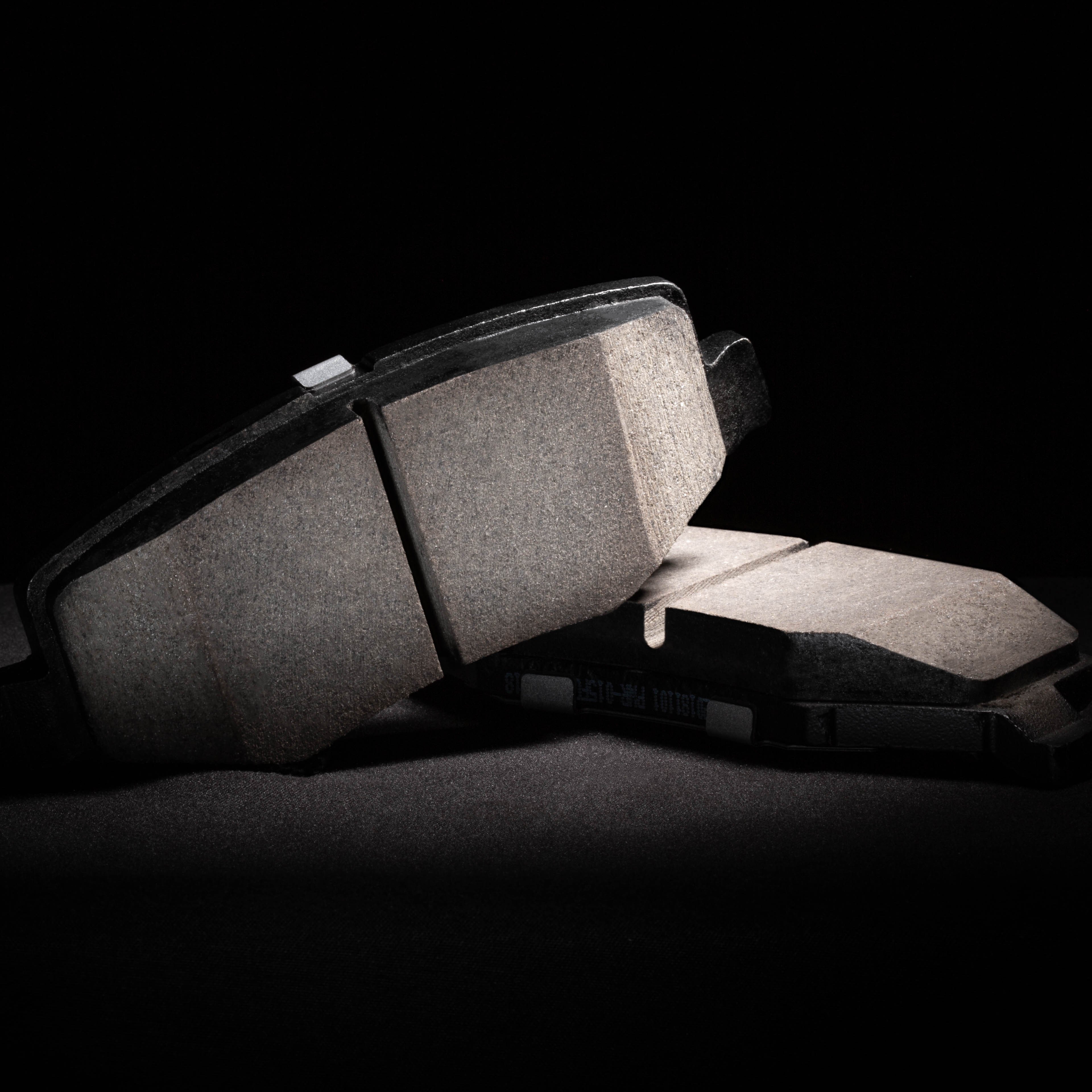 Z16-867 High Quality Auto Parts Ceramic Front Brake Pad for MITSUBISHI ENDEAVOR/GRANDIS/L200/LANCER/PAJERO/SPACE WAGON