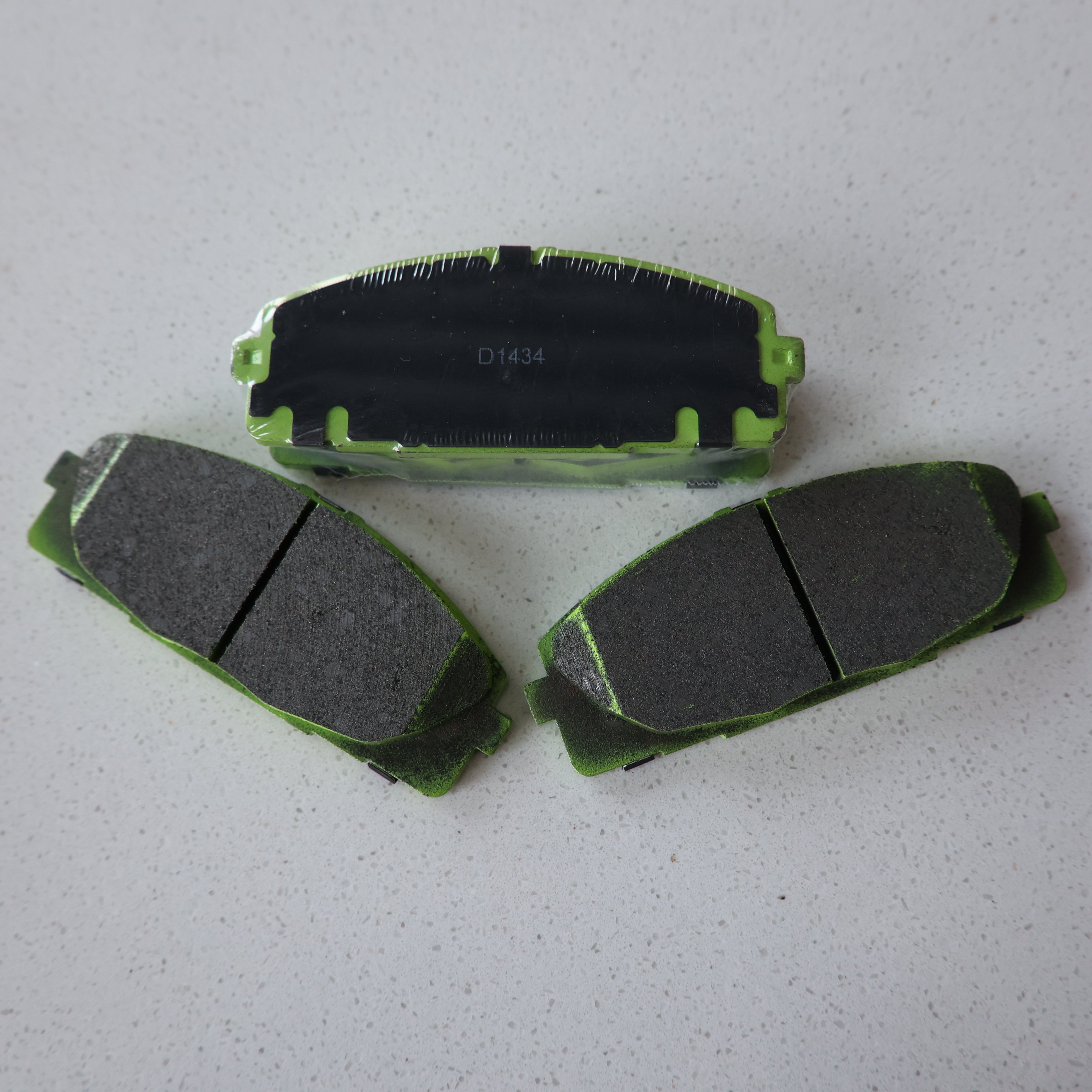 Factory Wholesale Auto Car Spare Parts D1434 04465-26420 D2251 Break System Brake Pad for Toyota Hiace