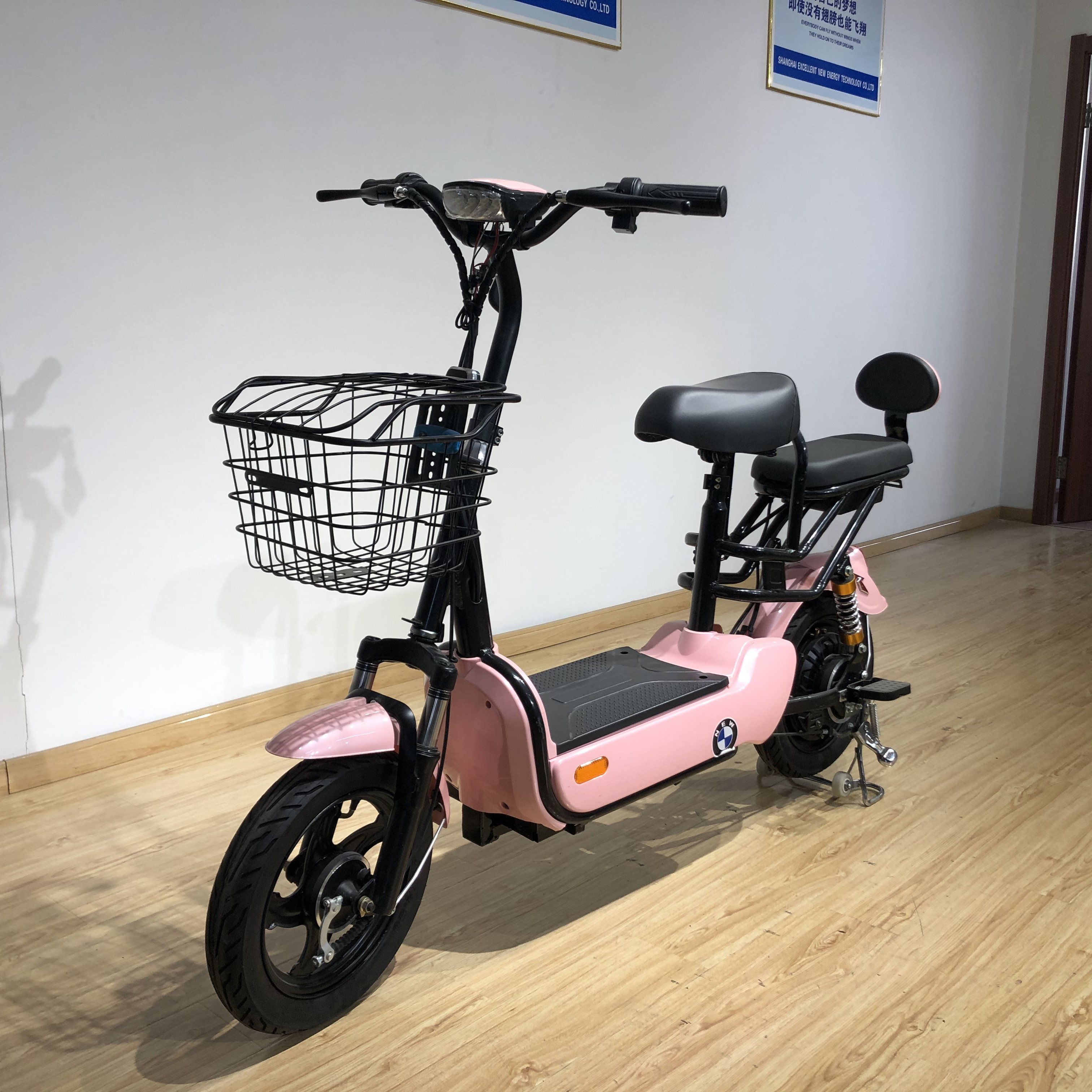 Unique Design Hot Sale Fashion Small E-scooter Mini Scooter for Young Girl and Lady