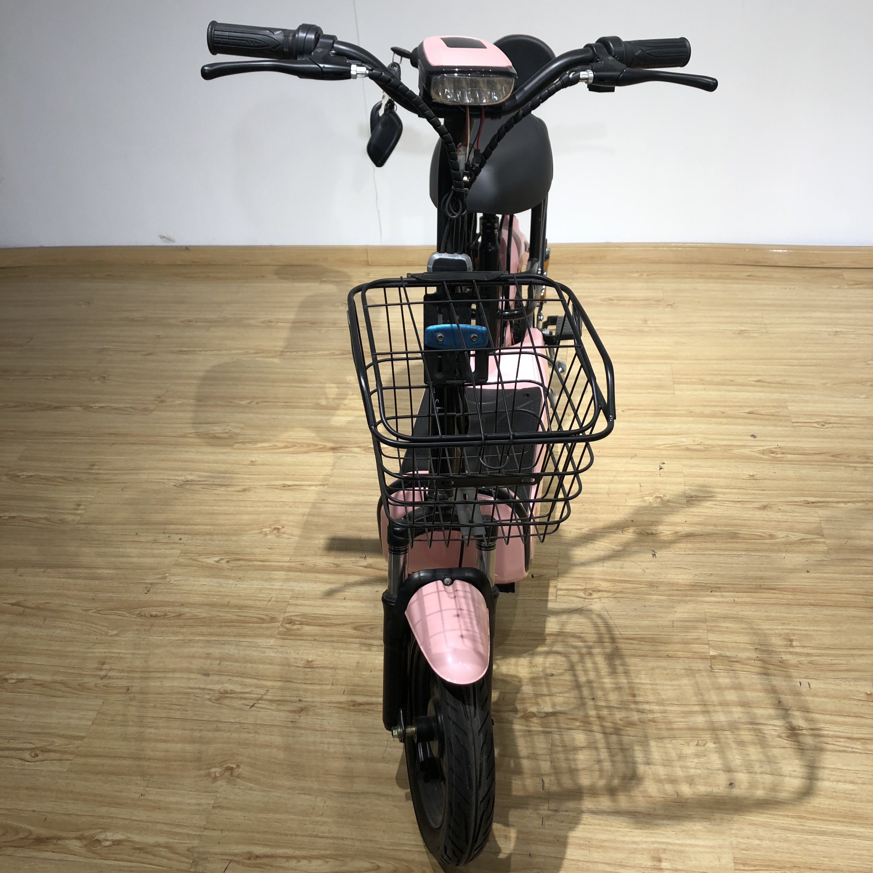 Unique Design Hot Sale Fashion Small E-scooter Mini Scooter for Young Girl and Lady