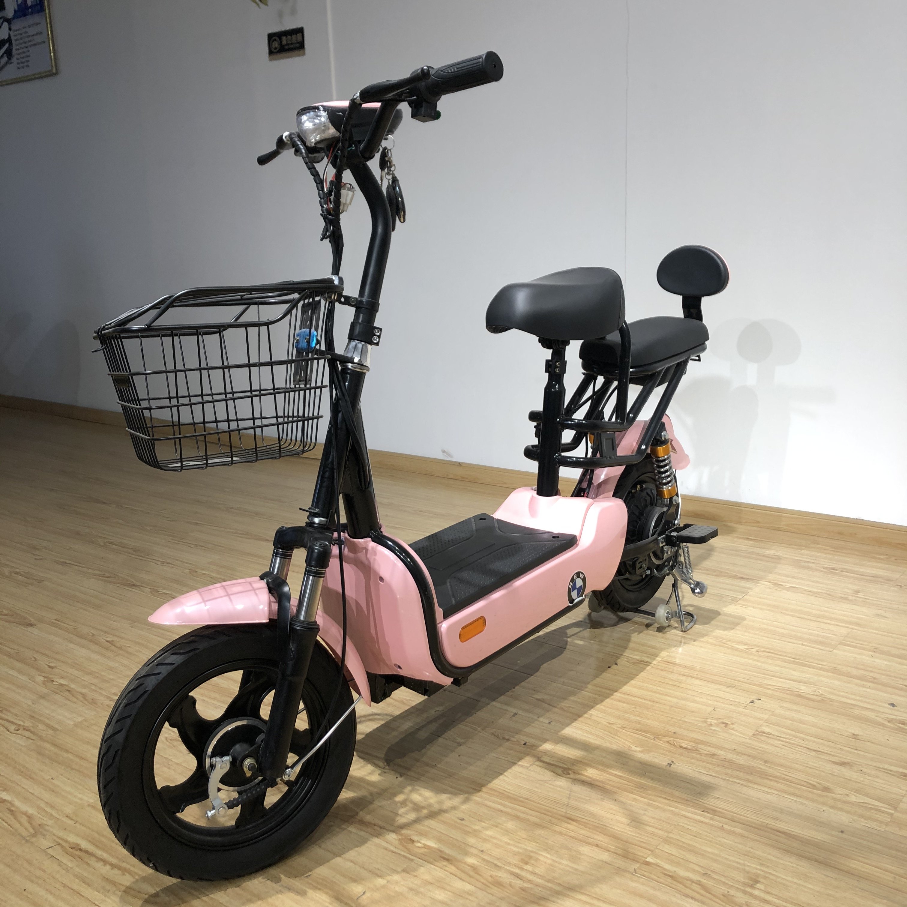 Unique Design Hot Sale Fashion Small E-scooter Mini Scooter for Young Girl and Lady