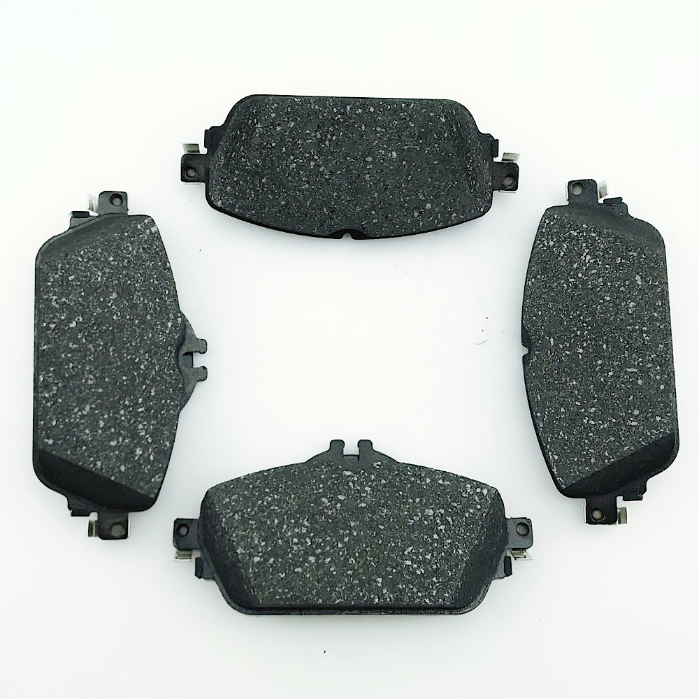 China Factory Wholesale Auto Brake Pads for Brake Pads C200 C180 E200 C200 C180 E200 OEM 0004204500 Brake Pads