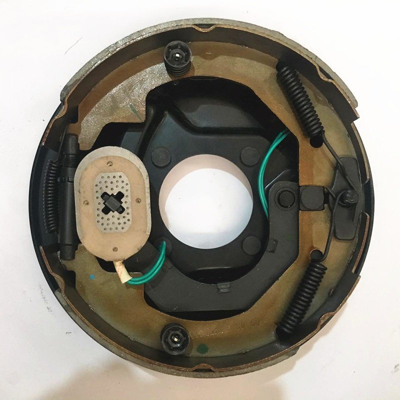 Manufacturers Supply Sucreek Brake Drum10 "12" Drum Brake Assembly Various Models Supporting Car Auto and Motorcycle Accessories